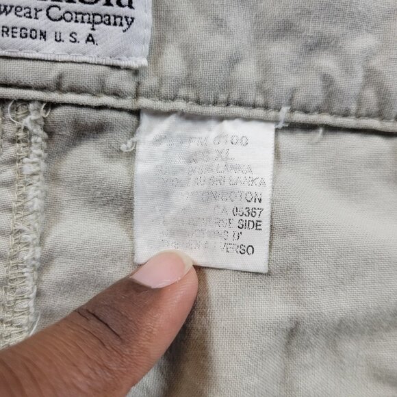 Columbia Shorts Mens XL Beige PFG Fishing Mesh Pockets Cotton Stretch Fish Flaw* - Picture 4 of 9